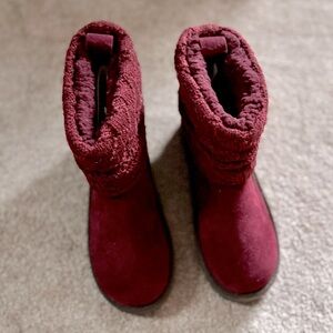 Muk Luks Burgundy Women's Ankle Booties